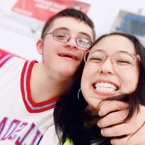 Meet your Posher, Arianna